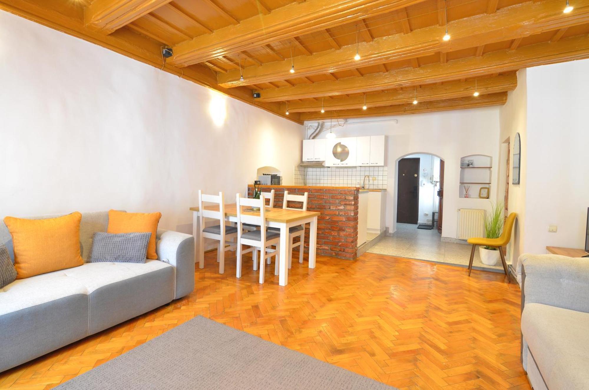 Charming Apartment - Heart Of Brasov Poarta Schei Экстерьер фото